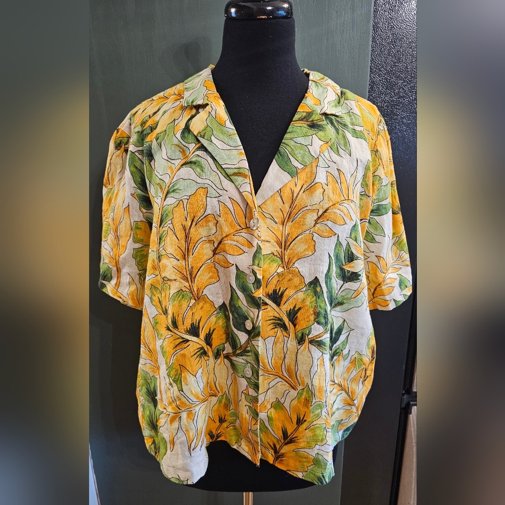 100% Linen Tahari Top